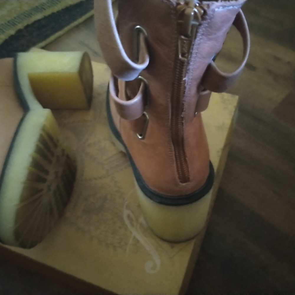 Free People Jesse Cutout Boot Size 40 - Picture 8 of 11